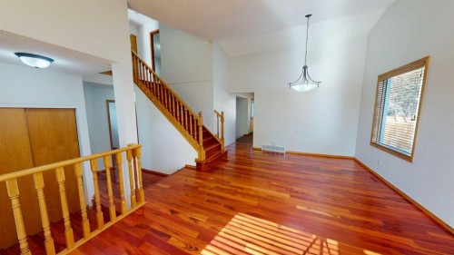 60 Sunmeadows Court Se, Calgary, AB - Indoor Photo Showing Other Room