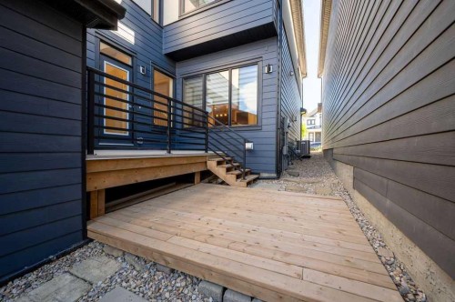 146 Alpine Drive Sw, Calgary, AB 