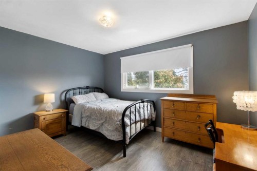 1622 Strathcona Street, Crossfield, AB - Indoor Photo Showing Bedroom