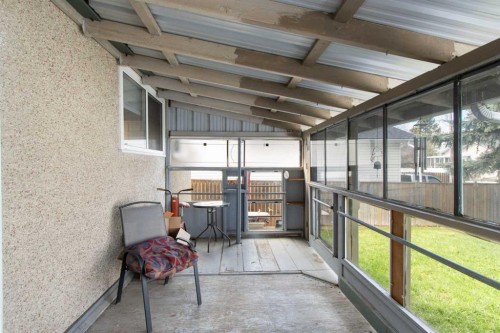 1622 Strathcona Street, Crossfield, AB -  Photo Showing Other Room