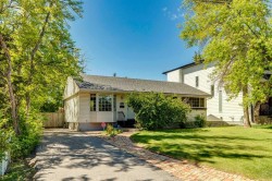 3607 Kilkenny Road SW Calgary, AB T3E 4R7