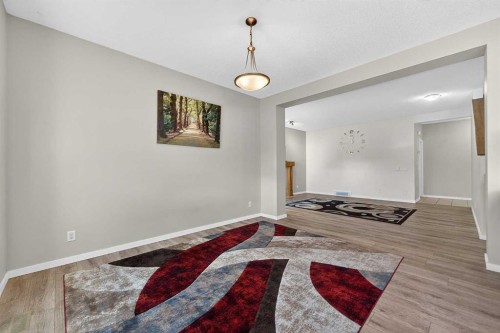52 Reunion Close Nw, Airdrie, AB - Indoor Photo Showing Other Room