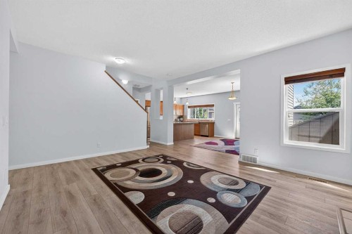 52 Reunion Close Nw, Airdrie, AB - Indoor Photo Showing Kitchen
