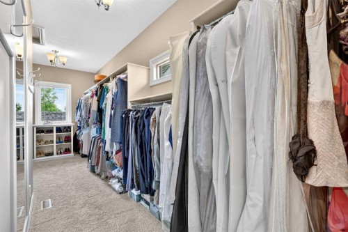 128 Heritage Lake Drive, Heritage Pointe, AB - Indoor With Storage