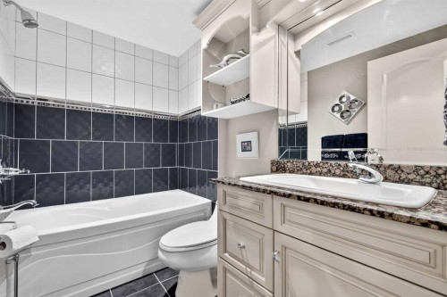 128 Heritage Lake Drive, Heritage Pointe, AB - Indoor Photo Showing Bathroom