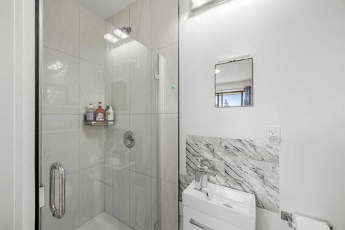 123 Radley Place Se, Calgary, AB - Indoor Photo Showing Bathroom