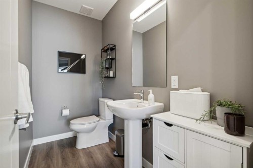 132 Quesnay Wood Link Sw, Calgary, AB 