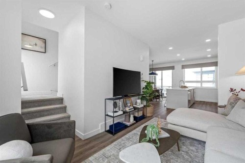 132 Quesnay Wood Link Sw, Calgary, AB 