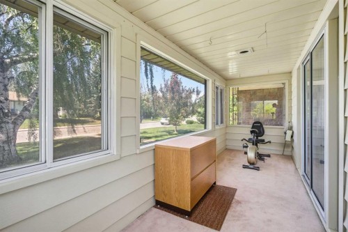 1738 Suffolk Street Sw, Calgary, AB 