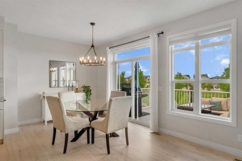 347 Hillcrest Heights Sw, Airdrie, AB - Indoor Photo Showing Dining Room