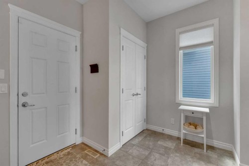 347 Hillcrest Heights Sw, Airdrie, AB - Indoor Photo Showing Other Room