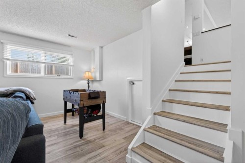 345 9 Street Se, Three Hills, AB - Indoor Photo Showing Other Room