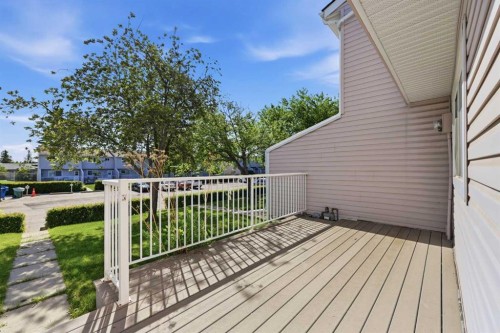 222 Marlborough Way Ne, Calgary, AB 