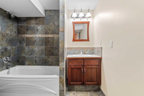 3243 Dover Crescent Se, Calgary, AB 