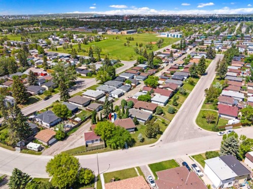3243 Dover Crescent Se, Calgary, AB 