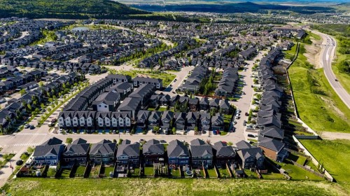 387 Sunrise View, Cochrane, AB 