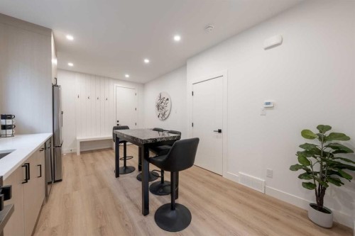 2518 16B Street Sw, Calgary, AB 
