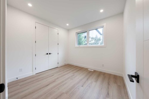2518 16B Street Sw, Calgary, AB 