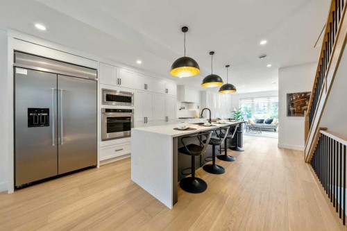 2518 16B Street Sw, Calgary, AB 