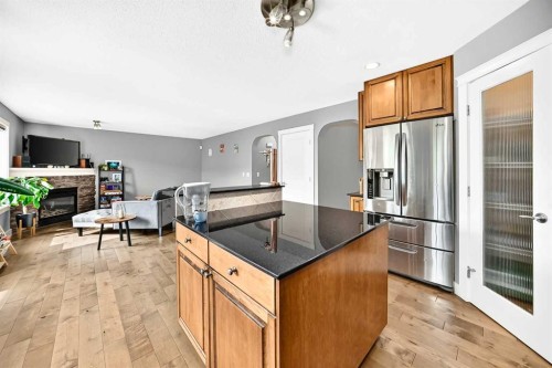 214 Rockyspring Circle Nw, Calgary, AB 