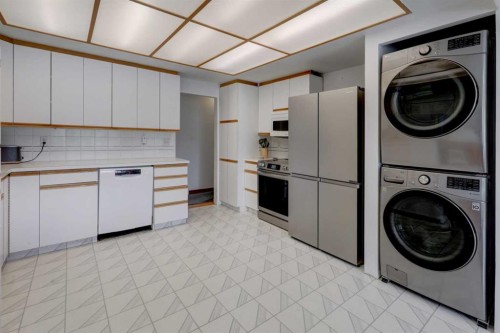 3419 Morley Trail Nw, Calgary, AB - Indoor Photo Showing Laundry Room