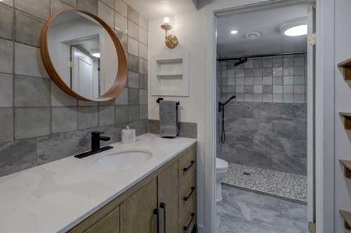 3419 Morley Trail Nw, Calgary, AB - Indoor Photo Showing Bathroom