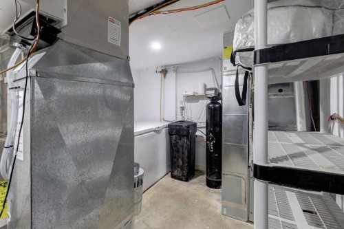 3419 Morley Trail Nw, Calgary, AB - Indoor