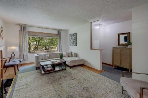 3419 Morley Trail Nw, Calgary, AB - Indoor Photo Showing Living Room