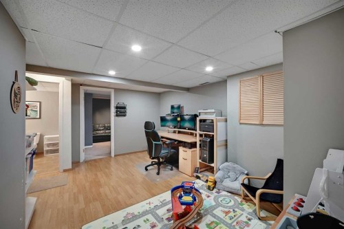 19 Coventry Link Ne, Calgary, AB 