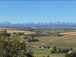 418066 48 Street WEST Rural Foothills County, AB T1S 1A1