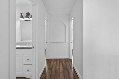 1013 Smith Avenue, Crossfield, AB 