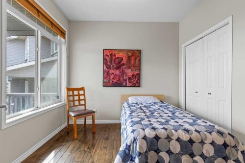 25 Panamount Green Nw, Calgary, AB - Indoor Photo Showing Bedroom