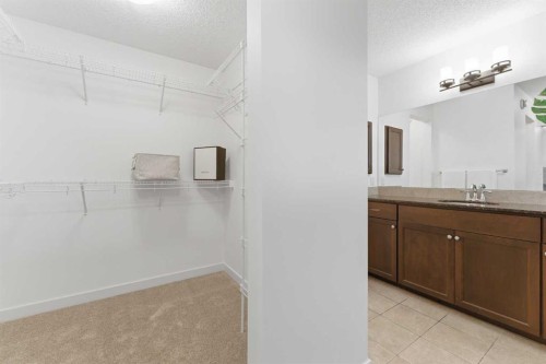 102 Cranarch Common Se, Calgary, AB 