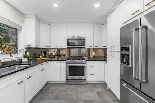 81 White Oak Crescent Sw, Calgary, AB 