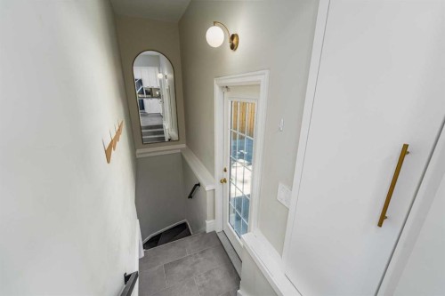 81 White Oak Crescent Sw, Calgary, AB 