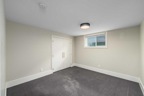81 White Oak Crescent Sw, Calgary, AB 