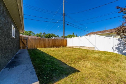 81 White Oak Crescent Sw, Calgary, AB 