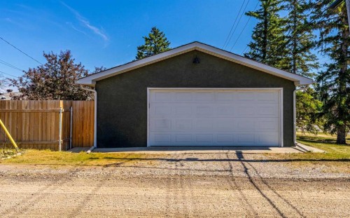 81 White Oak Crescent Sw, Calgary, AB 