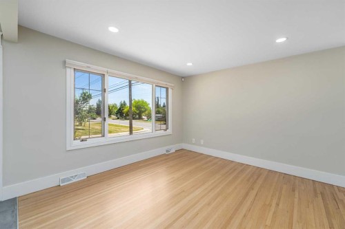 81 White Oak Crescent Sw, Calgary, AB 