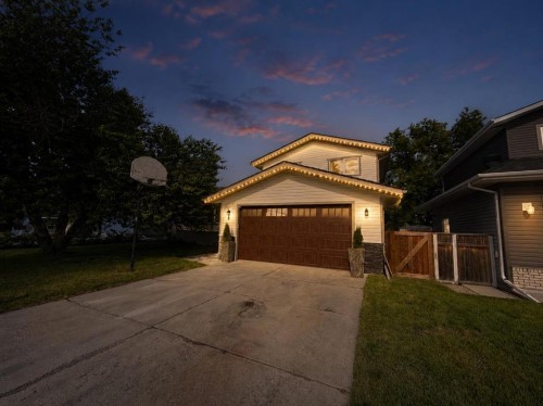 4 Maplewood Estates, Strathmore, AB 