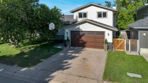4 Maplewood Estates, Strathmore, AB 