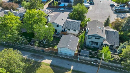 4 Maplewood Estates, Strathmore, AB 