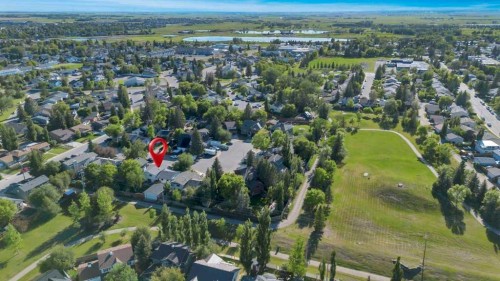 4 Maplewood Estates, Strathmore, AB 