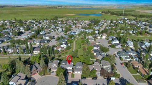 4 Maplewood Estates, Strathmore, AB 