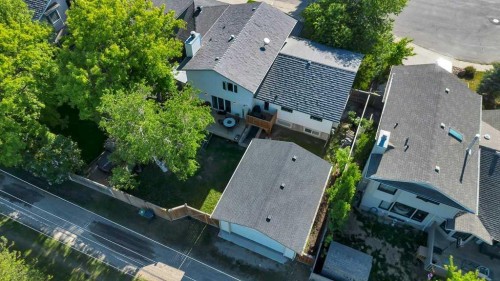 4 Maplewood Estates, Strathmore, AB 