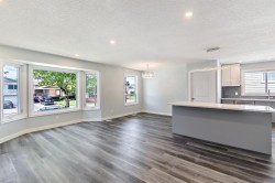 4528 40 Street NE Calgary, AB T3K 1M4