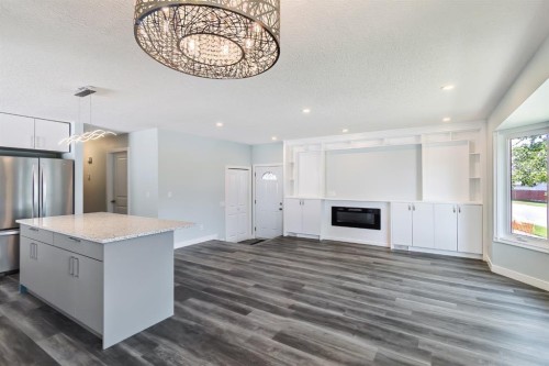 4528 40 Street Ne, Calgary, AB 