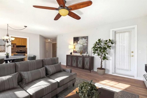 1213-1213 Sienna Park Green Sw, Calgary, AB - Indoor Photo Showing Living Room