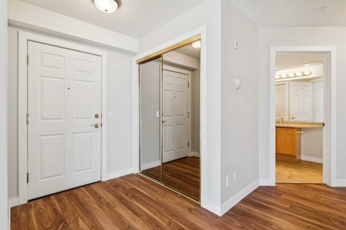 1213-1213 Sienna Park Green Sw, Calgary, AB - Indoor Photo Showing Other Room