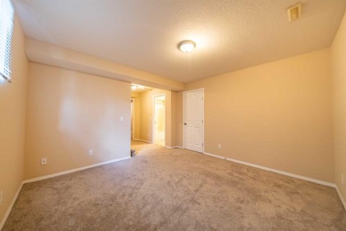 131 Everglen Rise Sw, Calgary, AB 
